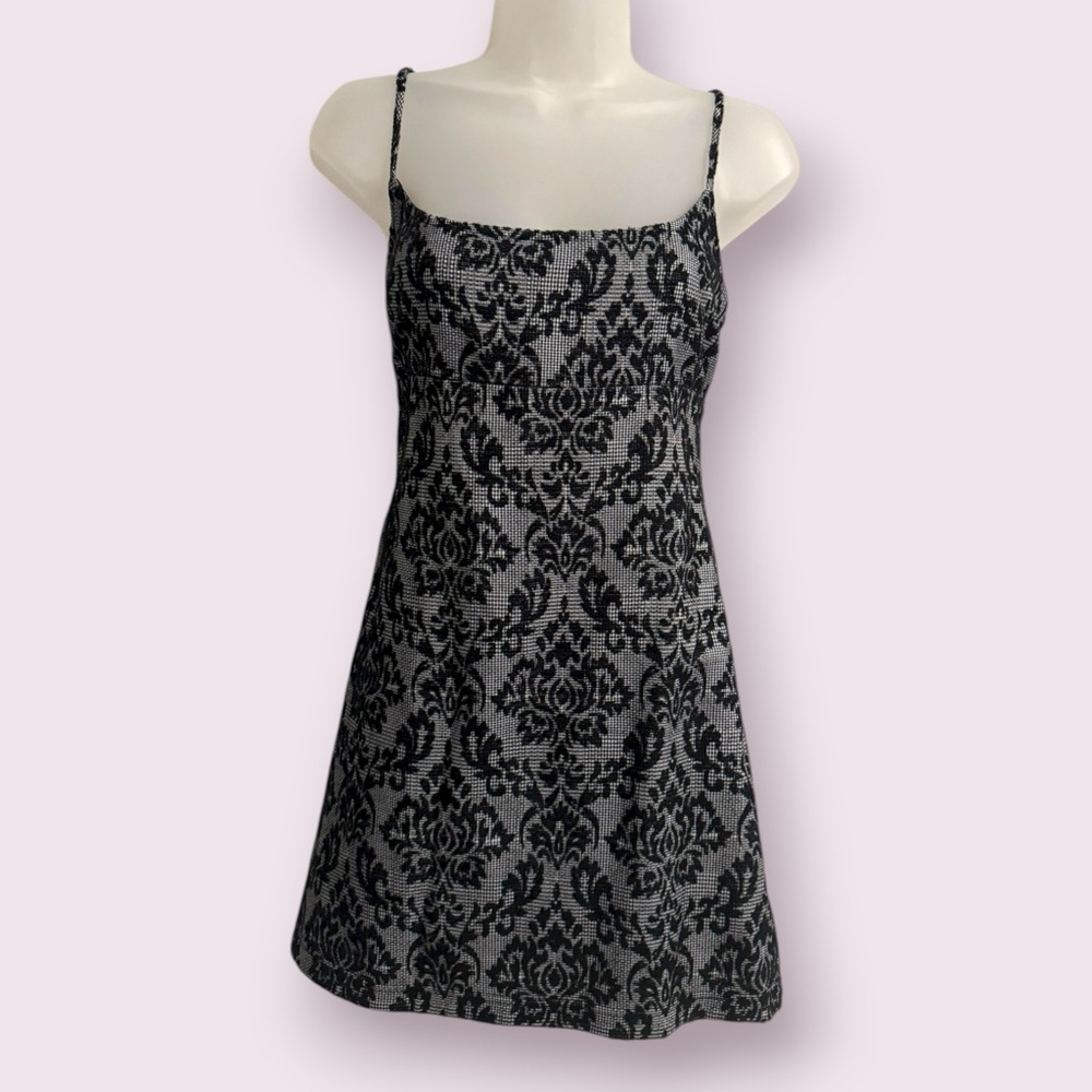 Urban Outfitters Black Jacquard Mini Dress Fit Flare Strappy Size M - Picture 3 of 9